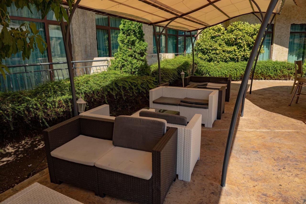 Grenada - Menada Apartments Sunny Beach Dış mekan fotoğraf